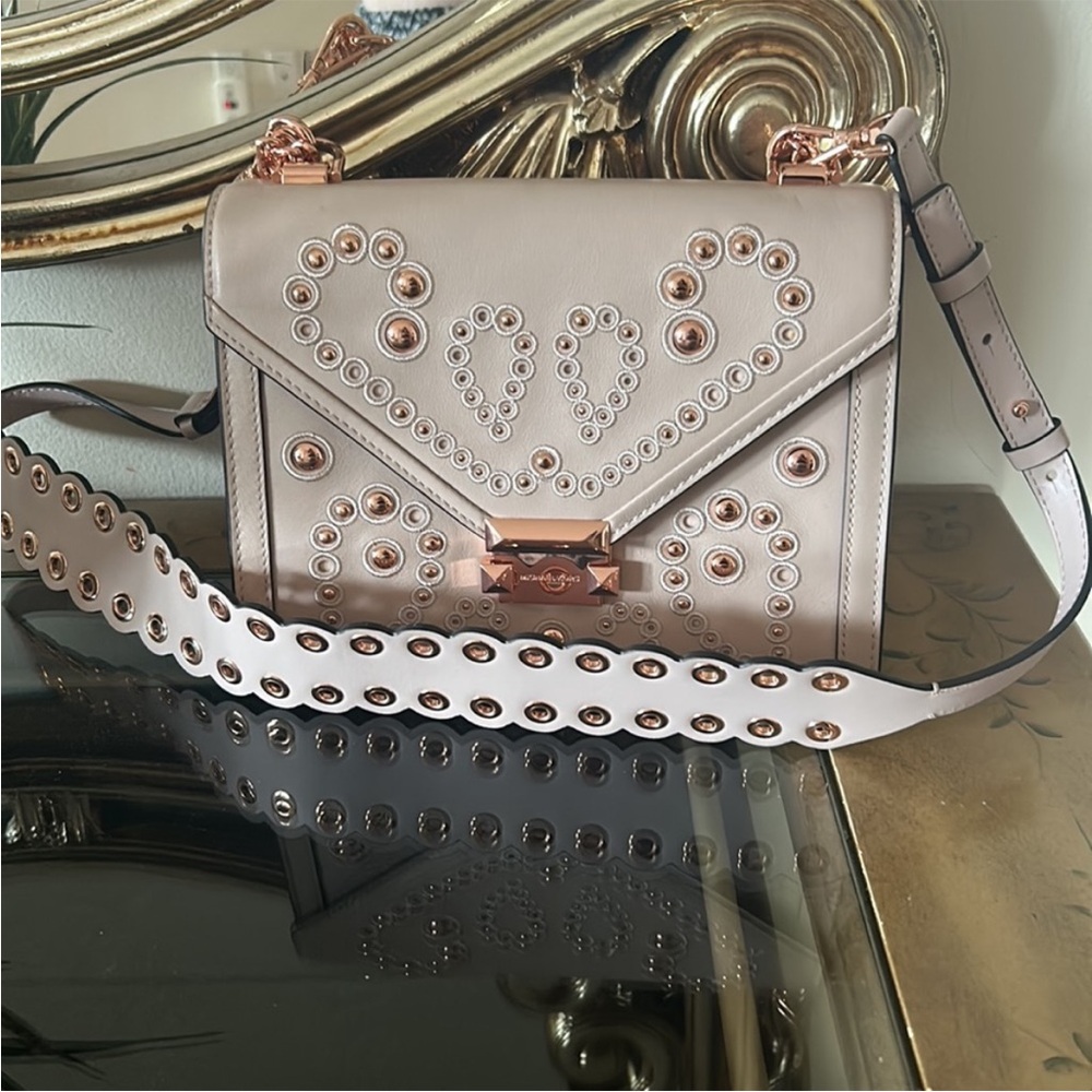 MICHAEL Michael Kors Cream and Gold Crossbody Bag with Structured Design